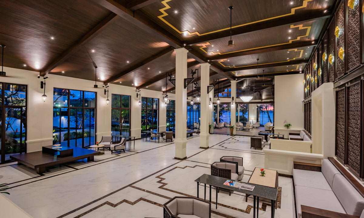 Diamond Cliff Resort & Spa - Lobby area