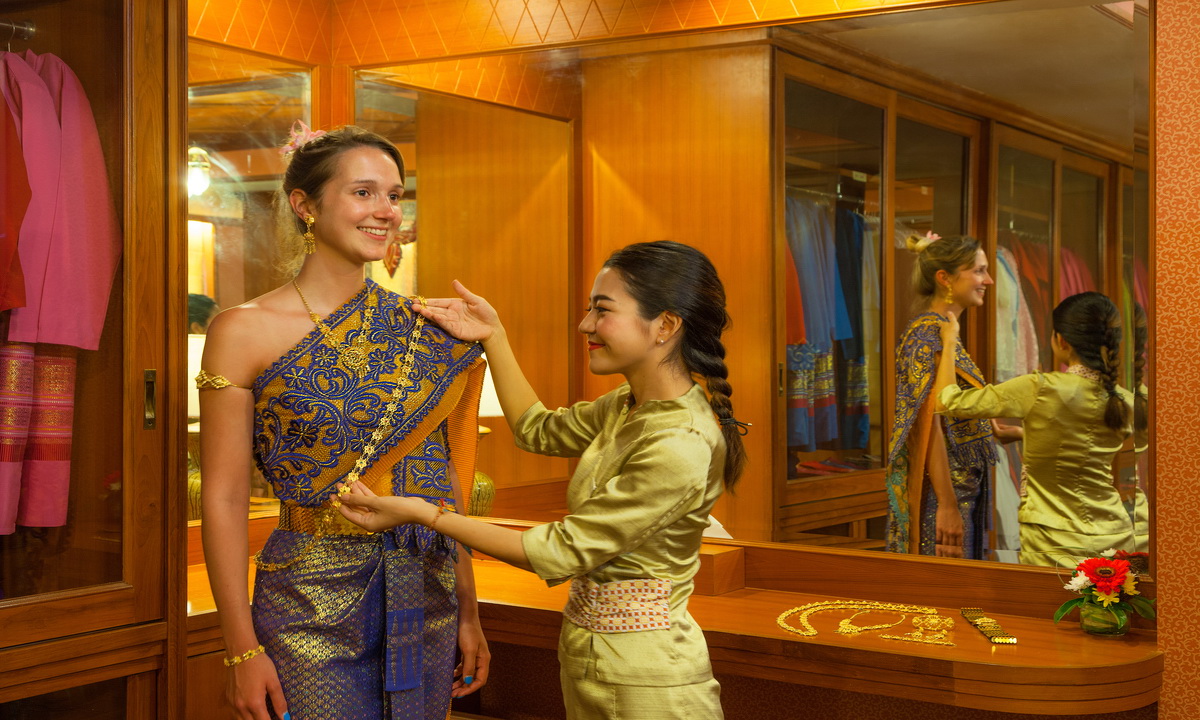 Diamond Cliff Resort & Spa - Thai Costume Studio